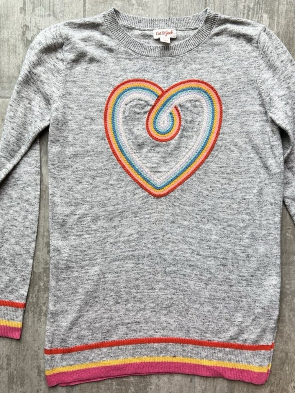 Girls Heather Gray Lightweight Knit Sweater Embroidered Rainbow Heart L 10-12